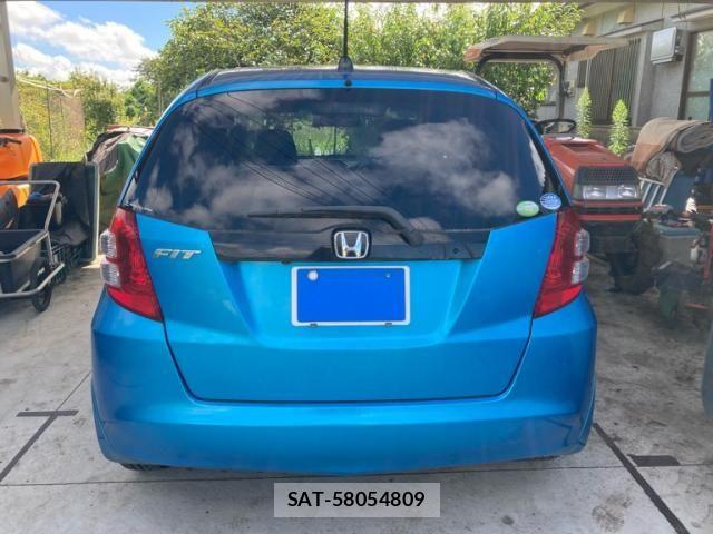 Honda FIT 2009-10 8524870-11