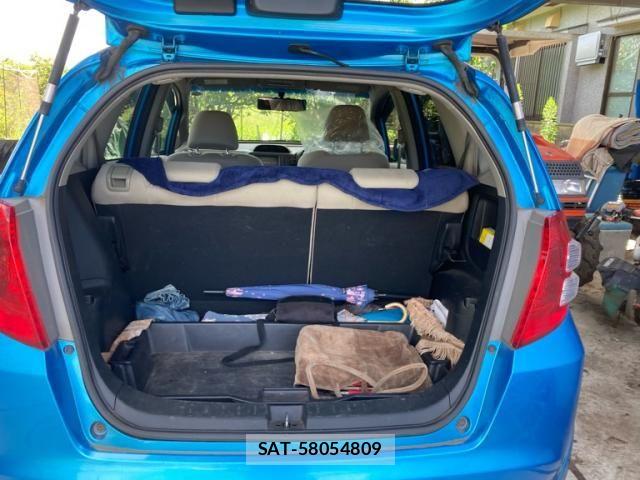 Honda FIT 2009-10 8524870-12