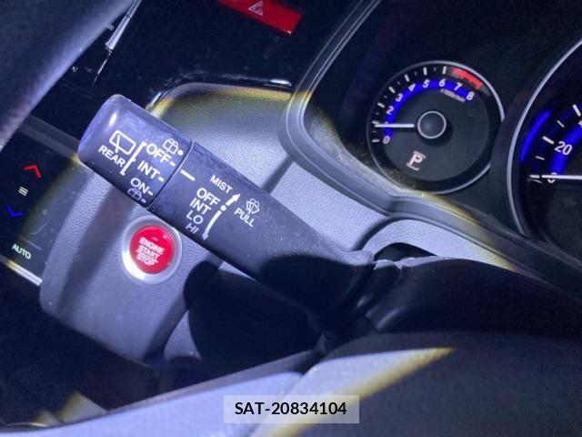 Honda FIT 2014-11 8524865-13