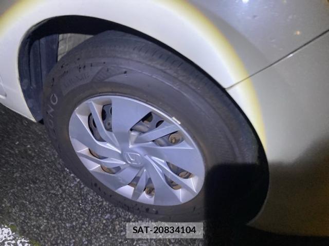 Honda FIT 2014-11 8524865-4