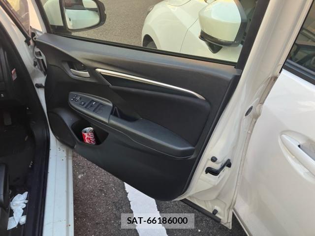 Honda FIT 2014-03 8524866-11