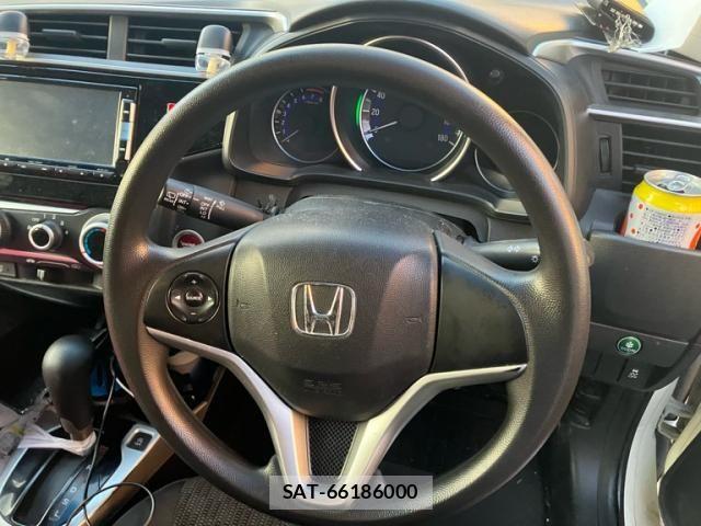 Honda FIT 2014-03 8524866-14