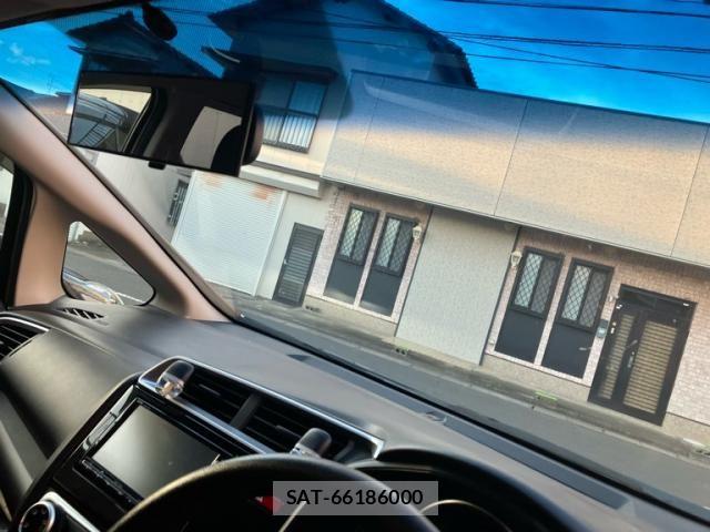 Honda FIT 2014-03 8524866-15