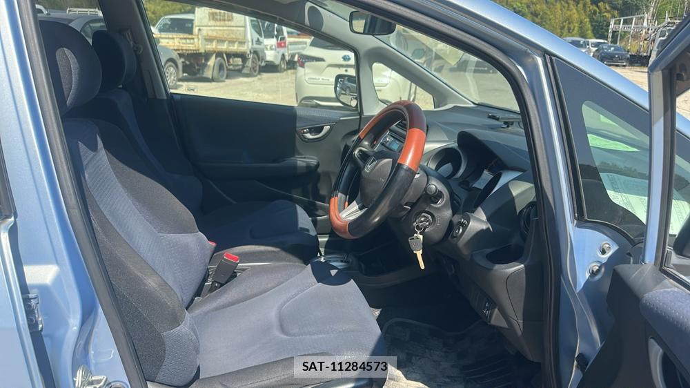 Honda FIT 2010-02 8414985-11