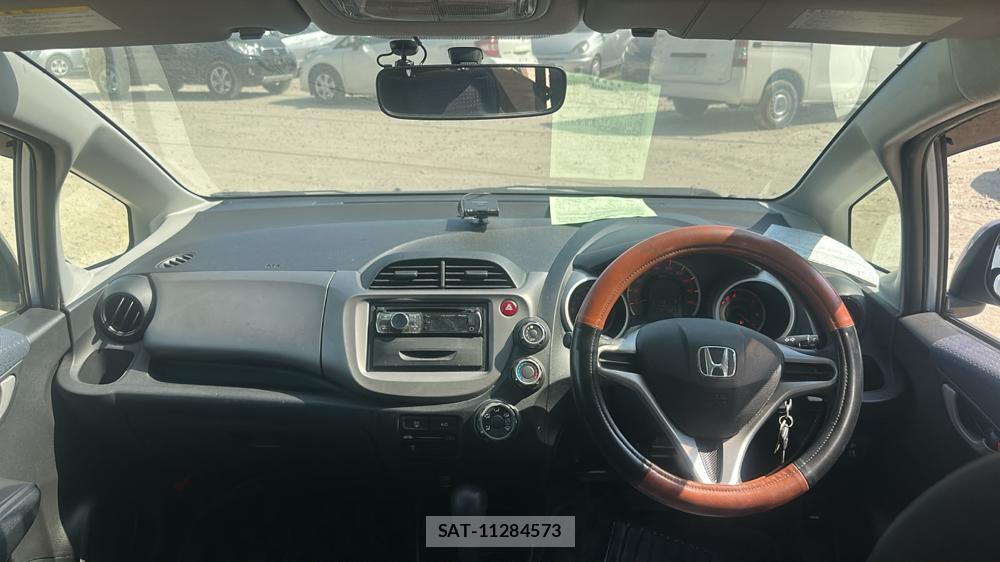 Honda FIT 2010-02 8414985-12