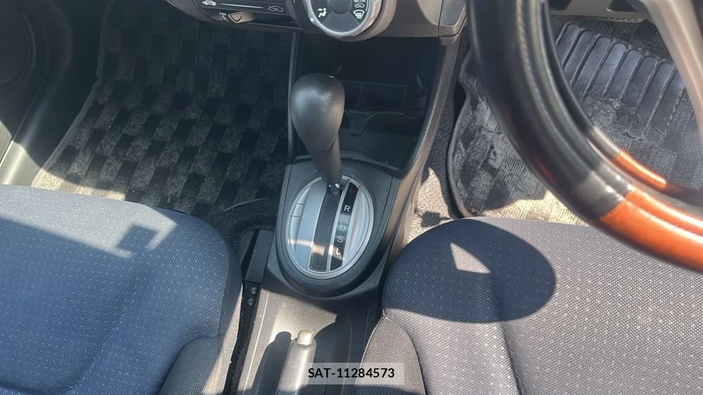 Honda FIT 2010-02 8414985-18