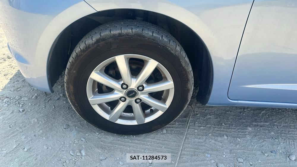 Honda FIT 2010-02 8414985-25
