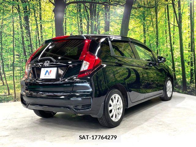 Honda FIT 2018-02 8524863-17