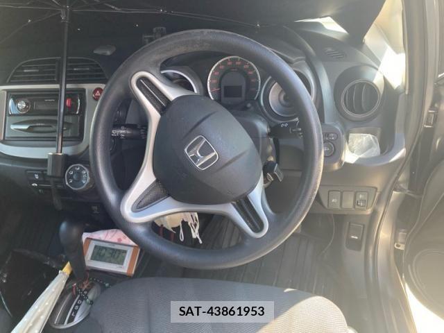 Honda FIT 2009-11 8524872-12