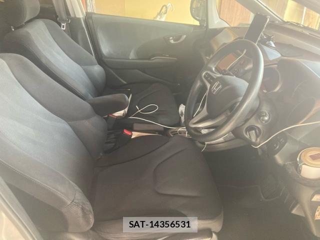 Honda FIT 2010-05 8561913-10