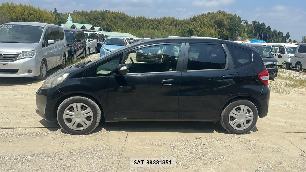 Honda FIT 2011-09 8448108-1
