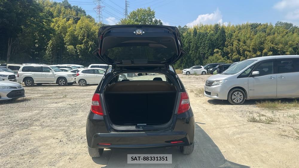 Honda FIT 2011-09 8448108-24