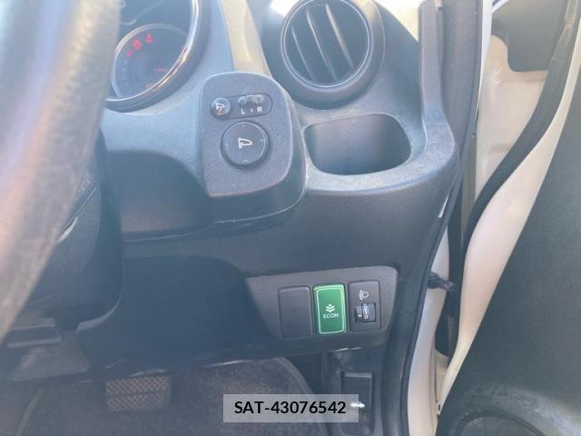 Honda FIT 2011-12 8561901-10