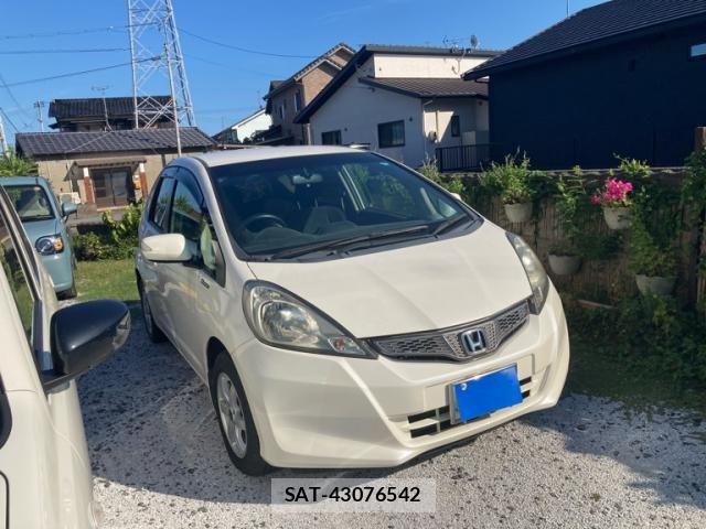 Honda FIT 2011-12 8561901-2