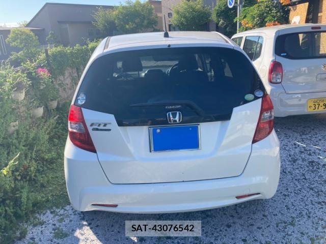 Honda FIT 2011-12 8561901-3