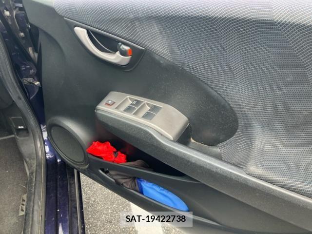 Honda FIT 2009-09 8561912-3