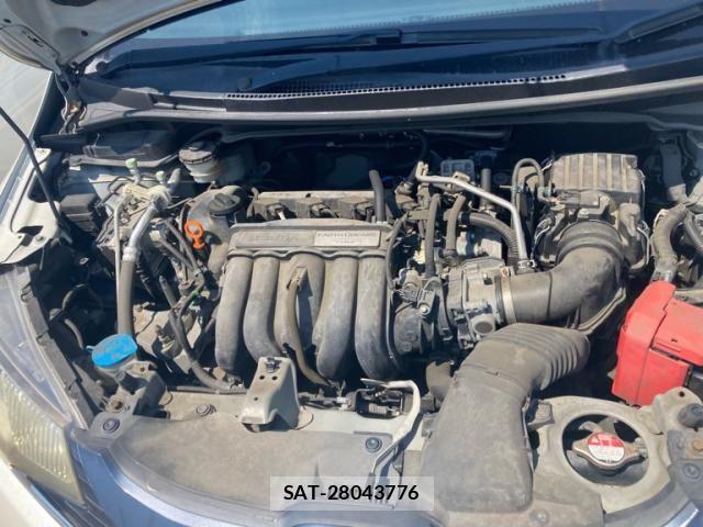 Honda FIT 2014-06 8561895-15