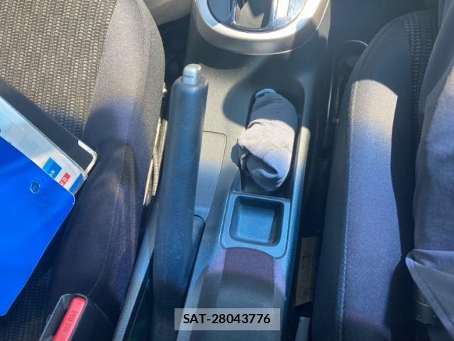 Honda FIT 2014-06 8561895-21