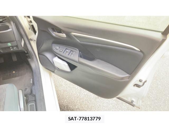 Honda FIT 2013-10 8561896-11