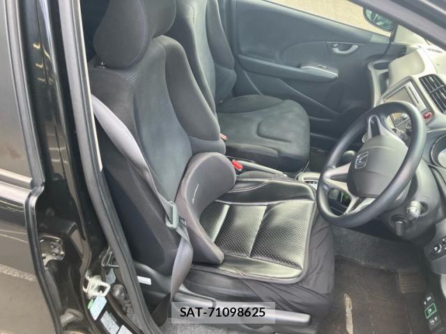 Honda FIT 2012-03 8561909-17