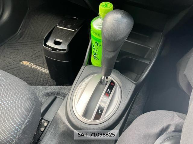 Honda FIT 2012-03 8561909-25