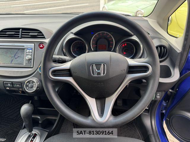 Honda FIT 2012-03 8561903-13