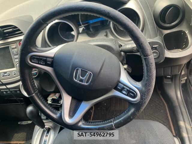 Honda FIT 2010-04 8561907-14