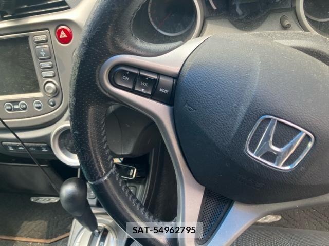 Honda FIT 2010-04 8561907-15