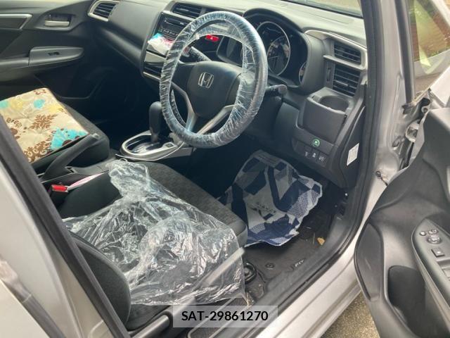 Honda FIT 2015-10 8561898-10