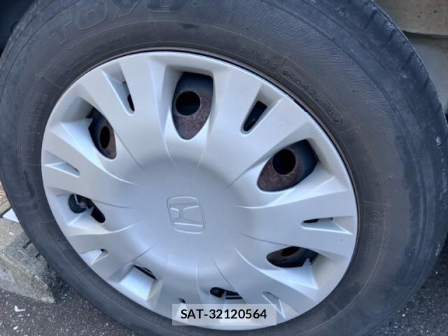 Honda FIT 2012-09 8561902-4
