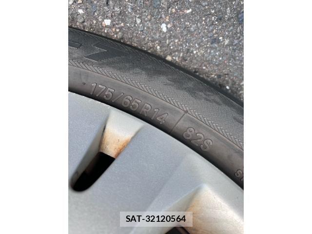 Honda FIT 2012-09 8561902-7