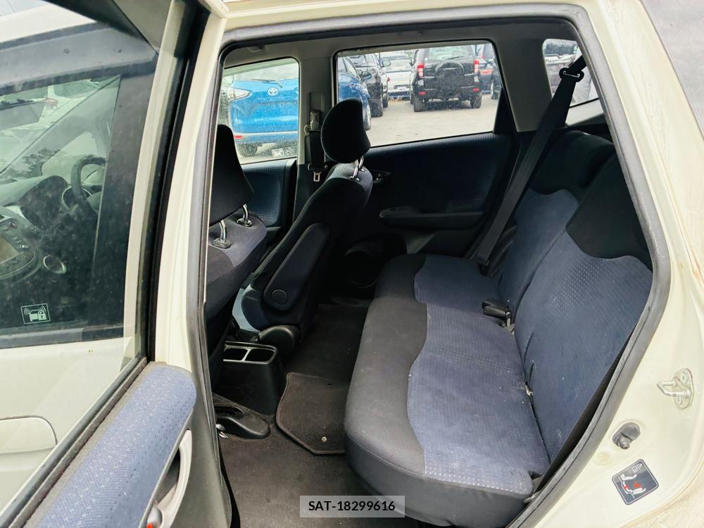 Honda FIT 2008-10 8351500-9