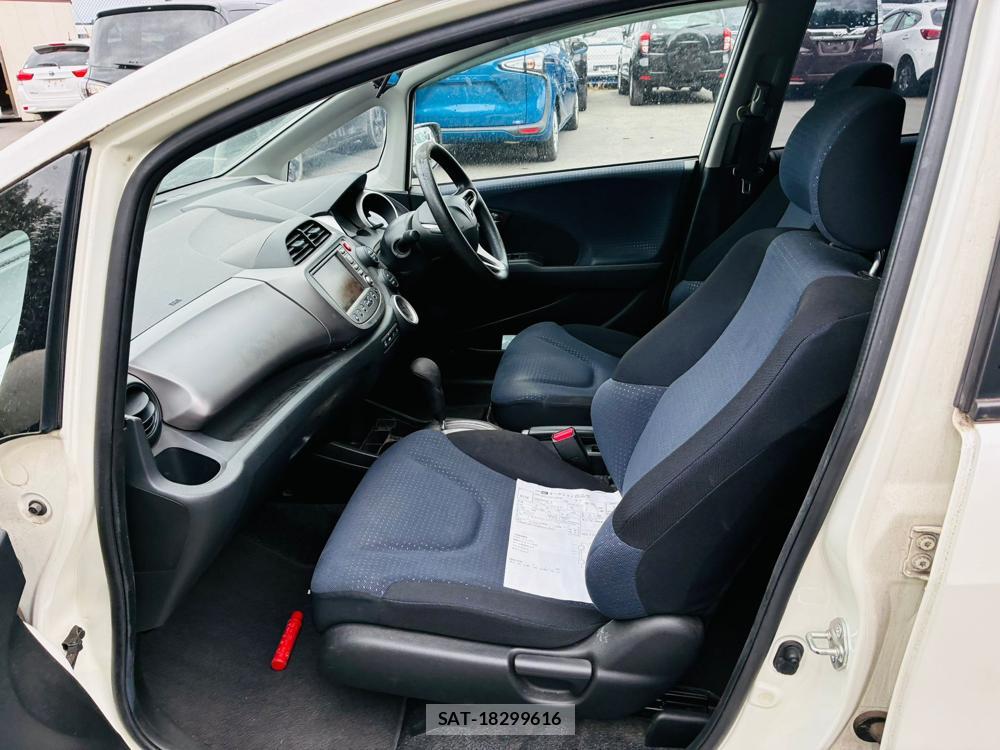 Honda FIT 2008-10 8351500-10