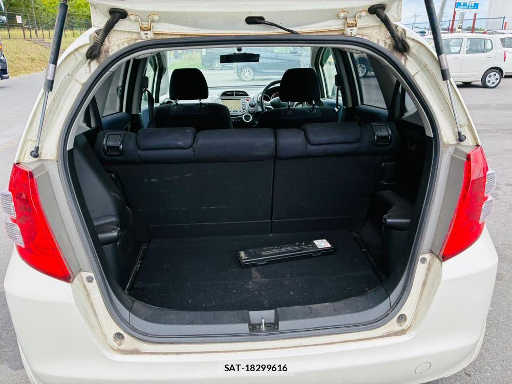 Honda FIT 2008-10 8351500-24