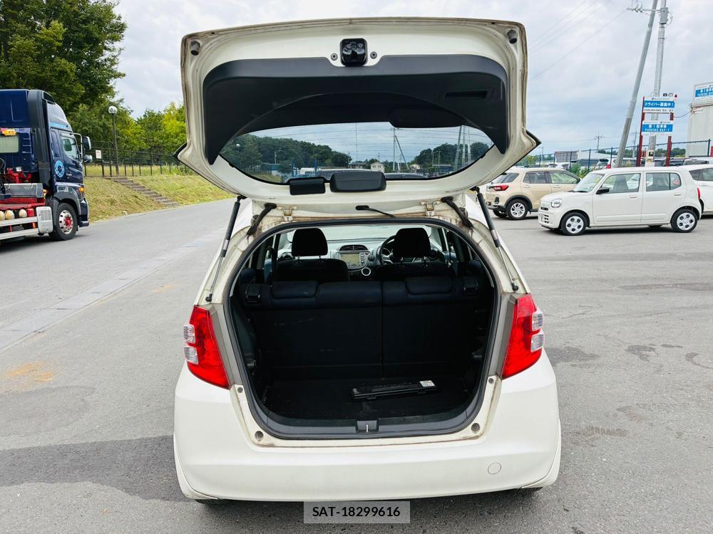 Honda FIT 2008-10 8351500-25