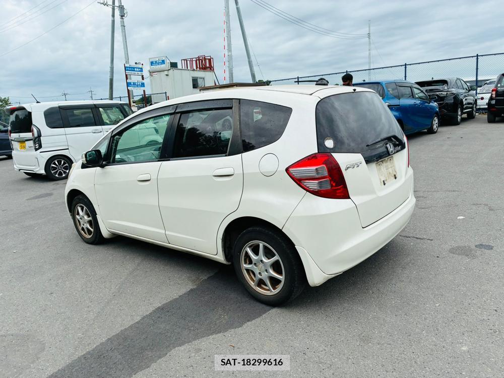 Honda FIT 2008-10 8351500-2