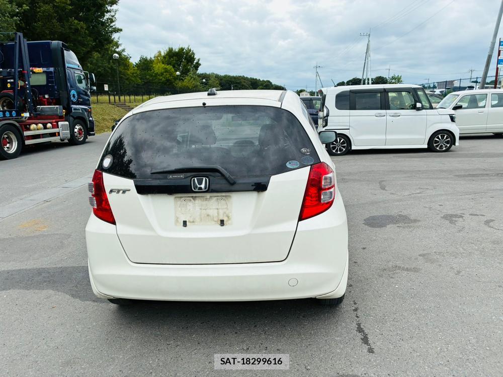 Honda FIT 2008-10 8351500-3