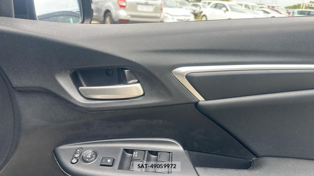 Honda FIT 2013 6788181-19