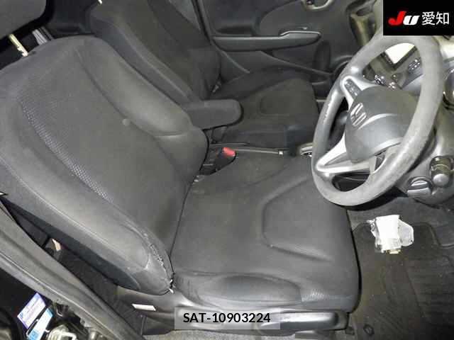 Honda FIT 2013-09 8590888-6