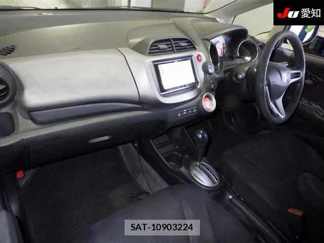 Honda FIT 2013-09 8590888-8