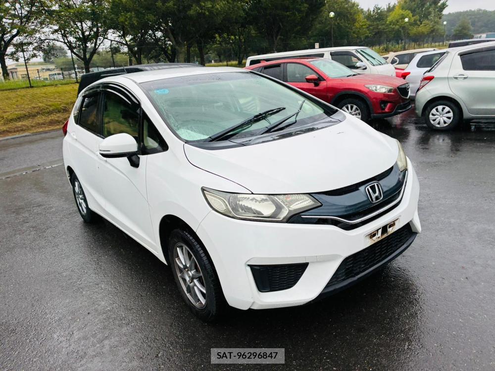 Honda FIT 2015-11 8564399-6