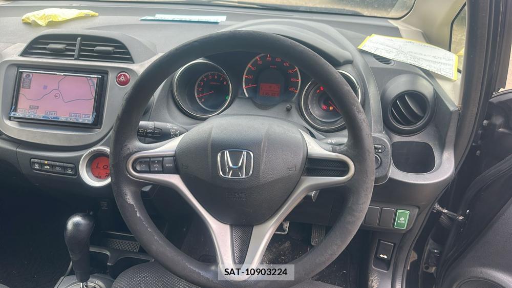 Honda FIT 2013-09 8590888-12