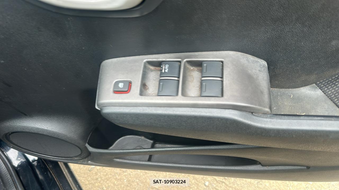 Honda FIT 2013-09 8590888-18