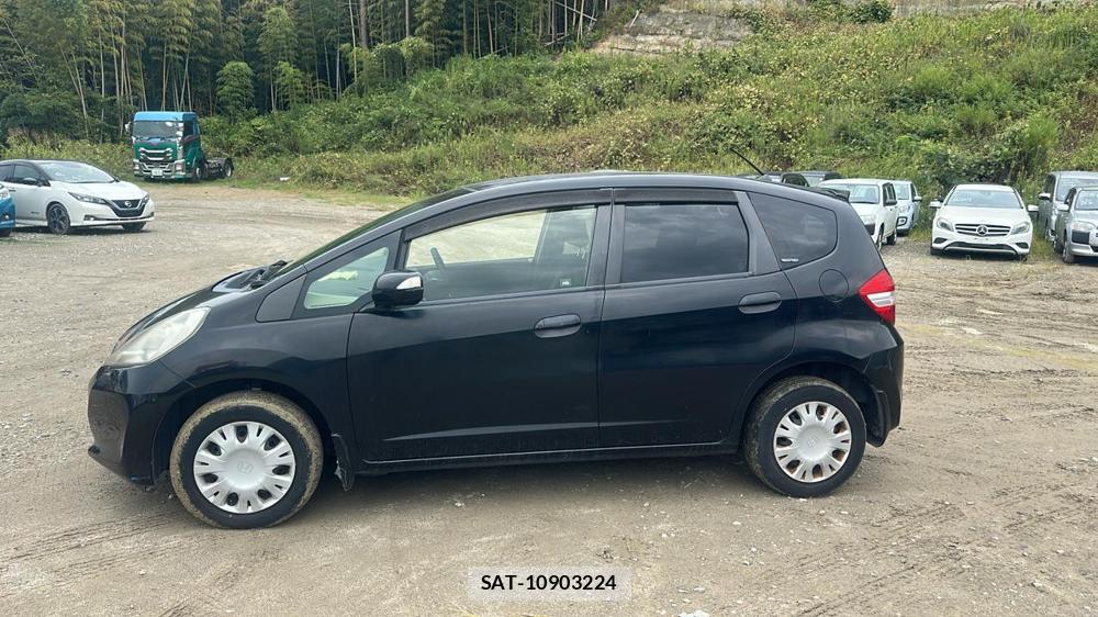 Honda FIT 2013-09 8590888-1