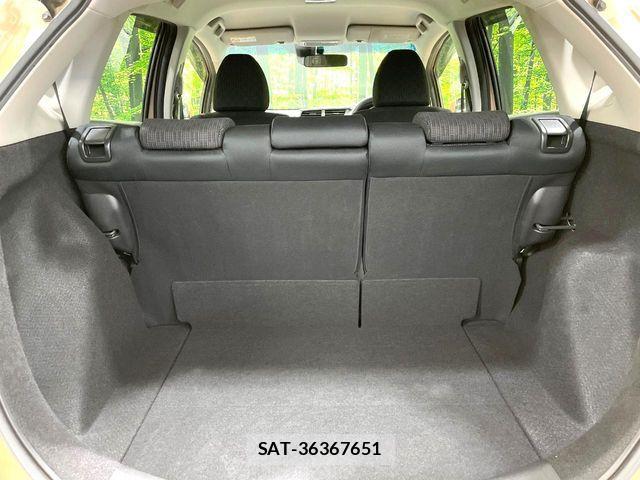 Honda FIT 2013-11 8626760-9