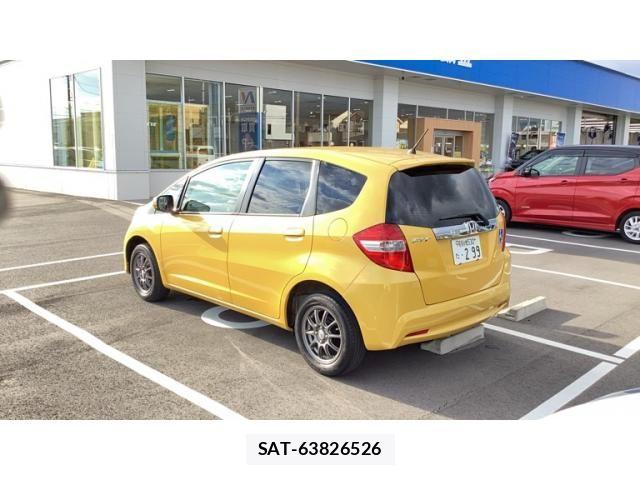 Honda FIT 2011-11 8626776-1