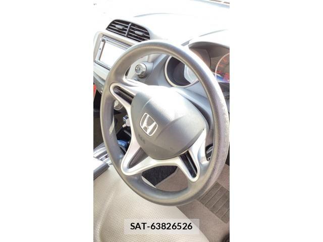 Honda FIT 2011-11 8626776-6