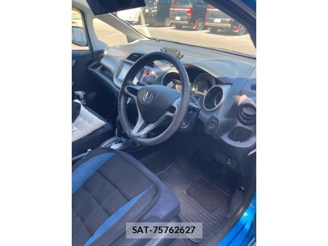 Honda FIT 2010-04 8626780-9