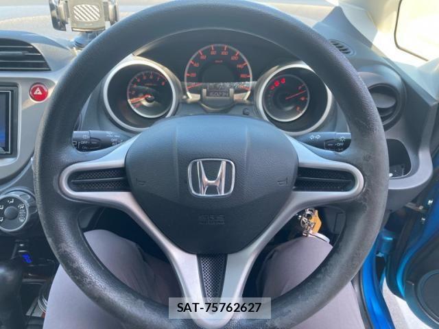Honda FIT 2010-04 8626780-15