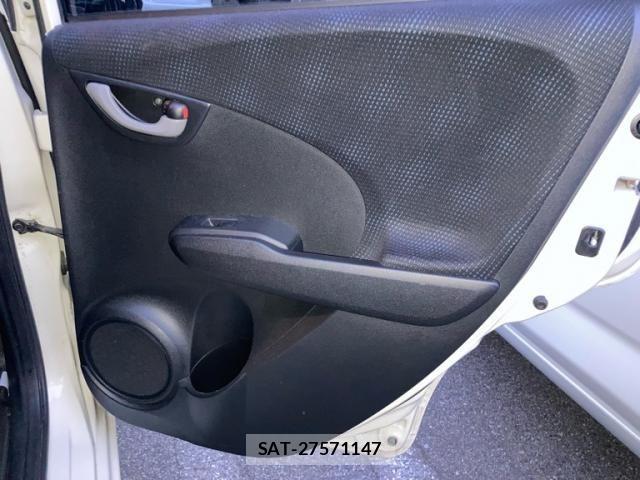 Honda FIT 2013-06 8626766-15